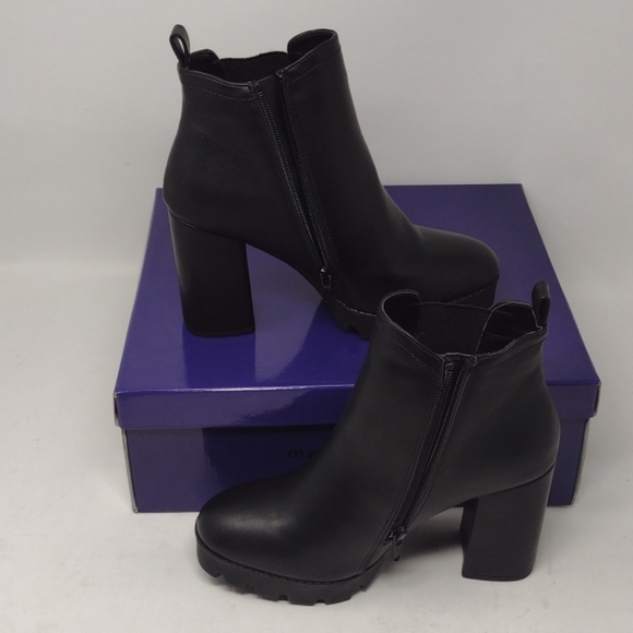 Madden Girl Black Ankle Boots - Picture 13 of 15